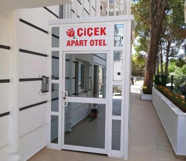 Camlık Mahallesi Apartment | ÇİÇEK APART OTEL