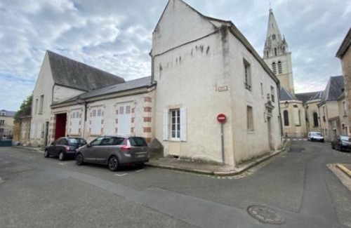 La Fleche Apartment | École 102