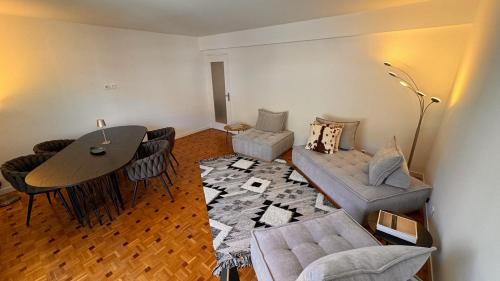 Ventabrun Apartment | Élégant 3 pièces, 2 chambres, 4 pers, clim, Wi-fi, proche des plages