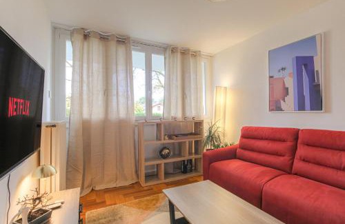 Sainte-Foy-les-Lyon Apartment | Élégant et Spacieux idéal déplacement Pro