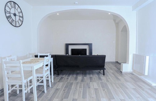 Montereau-Fault-Yonne House | Élégante chambre