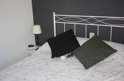 Villanova Apartment | Ésera Dos Catedrales