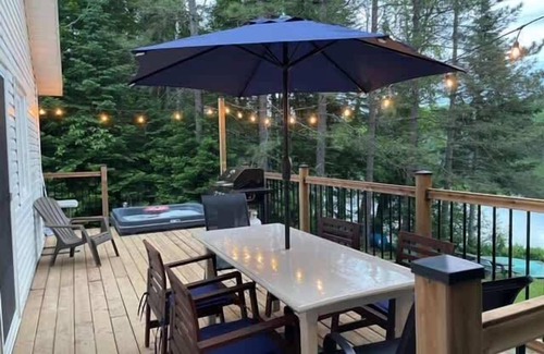 Nominingue Ski Chalet | Évasion au Lac Noir - Spa et Lac