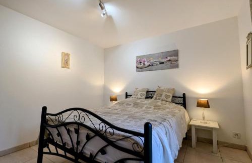 Luant House | Évasion nature en Brenne : maison avec jardin, activités et économie près de Châteauroux - FR-1-591-58