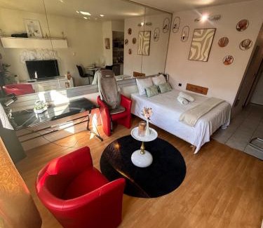 Carquefou Apartment | Évasion Nuageuse