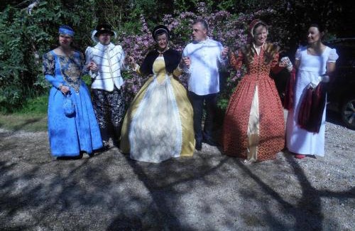 Souvigny-de-Touraine House | Évasion Romantique: Charmant Gîte 2 Pers., Parc Boisé, Activités & Confort Tout Inclus - FR-1-381-455