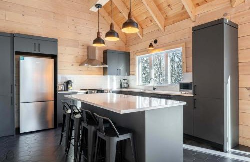Saint Come Ski Chalet | ÔShack - spa - billiard