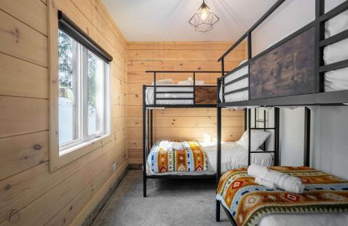 Saint Come Ski Chalet | ÔShack - spa - billiard