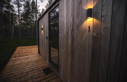 Laane-Nigula Parish Apartment | ÖÖD Hötels Rooslepa - Room#1-ÄLSKAR -with sauna
