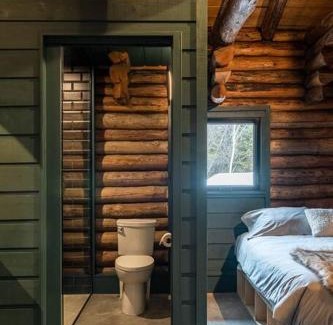 Saint-Simeon Ski Chalet | ÖBois Charlevoix - L'Écurie 2 Studio