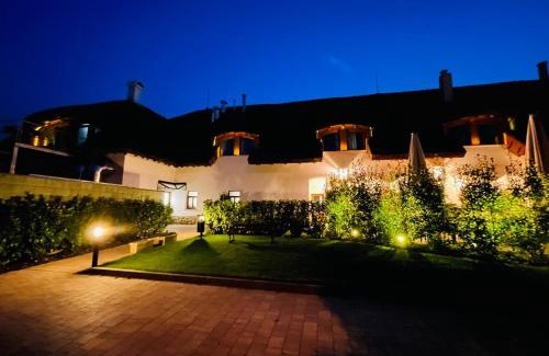 Tat Hotel | Öreg Halász Fogadó