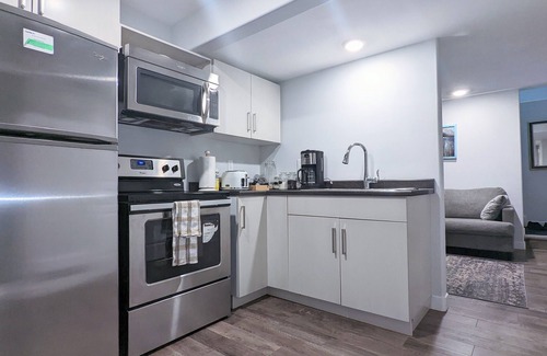 Stonebridge House | Über-clean, cozy, private suite - Stonebridge
