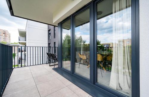 Lodz Apartment | Łódź Prestige Suites - 50m2, Parking, Balcony - by Rentujemy