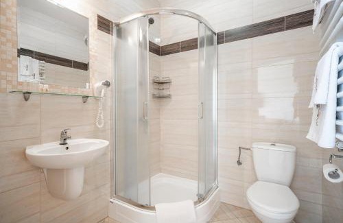 Ilawa Hotel | Łabędź Hotel Karczma