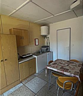 Stare Splavy Cabin | Šiška Kemp