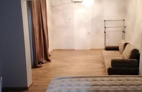 Evosmos Apartment | Διαμέρισμα Ολόκληρου ορόφου Queen Luxury