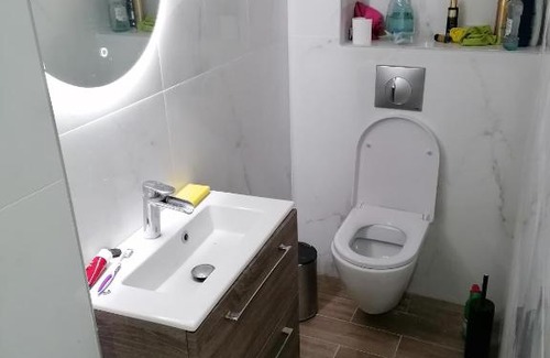 Evosmos Apartment | Διαμέρισμα Ολόκληρου ορόφου Queen Luxury
