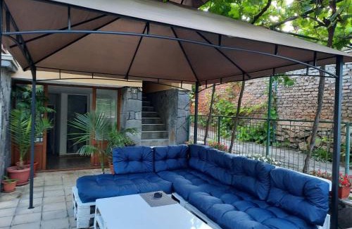 Hisarja Apartment | Апартаменти за гости ,Тракия'