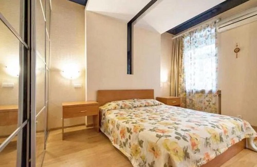 Petrovskoye Apartment | Апартаменты в историческом центре