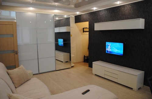 Kholmistyy Apartment | Апартаменты на пр. Больничный 10