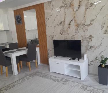 Ravda Apartment | Апартамент АЗУРО БИЙЧ Несебър-Равда