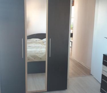 Saints Constantine and Helena Apartment | Апартамент Ален Мак