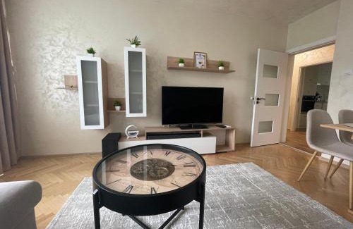 Letnitsa Apartment | Апартамент Easy Lux