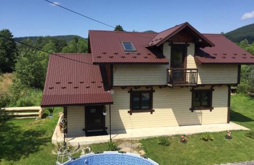 Mykulychyn Apartment | Берізка