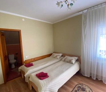 Skhidnytsya Hotel | Вілла Корона