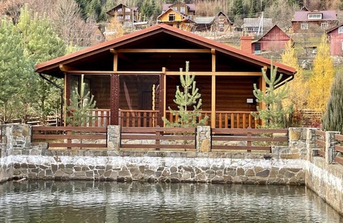 Tatariv Ski Chalet | Гостевой дом "Уютный"