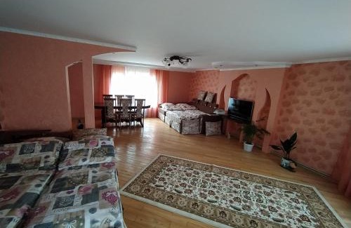 Izki House | Гостьовий будинок