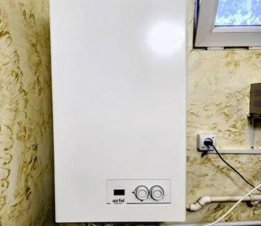 Chakvi House | Двухэтажный дом Людмилы с тремя спальнями и кухней, в Чакви, в 300 метрах от моря