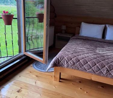 Pilipets House | Затишний двір
