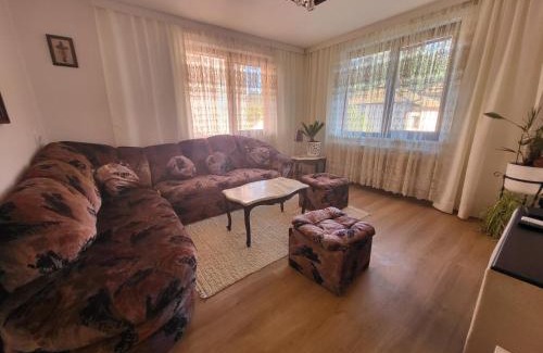 Kazanlak Apartment | Йони
