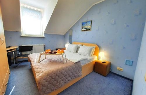 Sukhinovka Apartment | Квартира з більярдом у центрі Полтави Мережа Alex Apartments Документи для відряджень Безконтактне заселення 24-7
