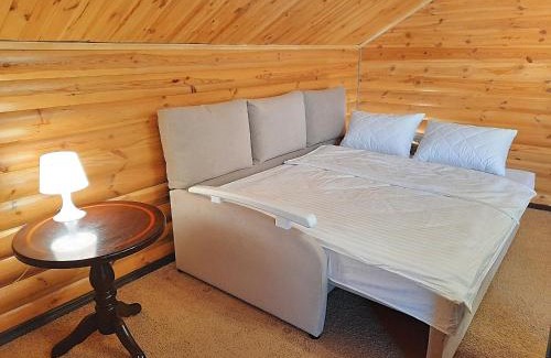 Sukhinovka Apartment | Квартира з більярдом у центрі Полтави Мережа Alex Apartments Документи для відряджень Безконтактне заселення 24-7