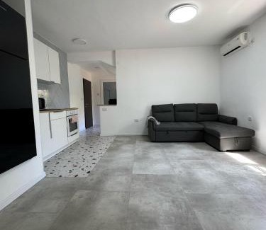 Nahariya Apartment | Квартира с современным ремонтом