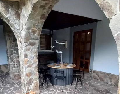 Palyanytsya House | Котедж Під Крилом