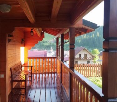 Polyanytsya Villa | Котедж Рандеву
