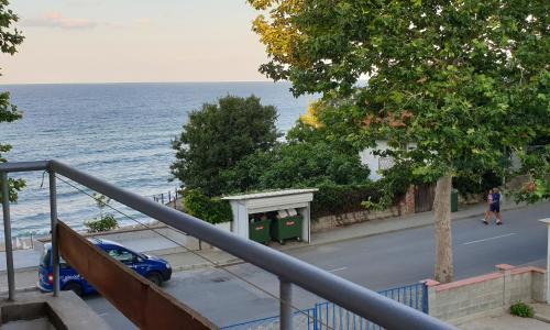 Obzor House | Майстор Костадин - 1878