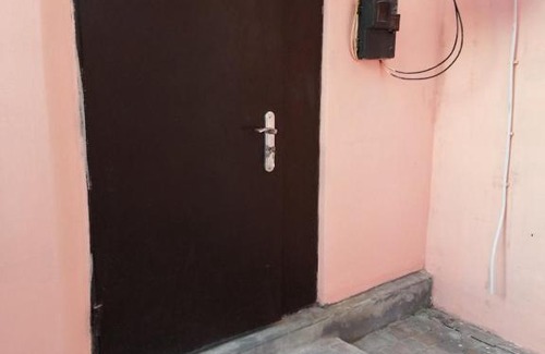 Berdyansk Apartment | НОМЕРА ВОЗЛЕ ВИШНИ