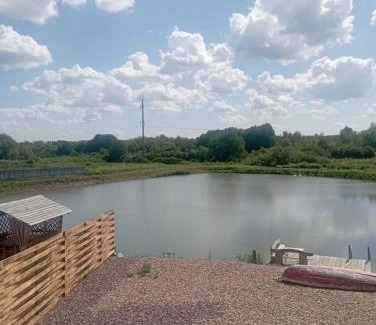 Zalissya House | Озеро Надії