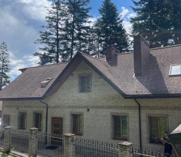 Skhidnytsya Cabin | Оранта