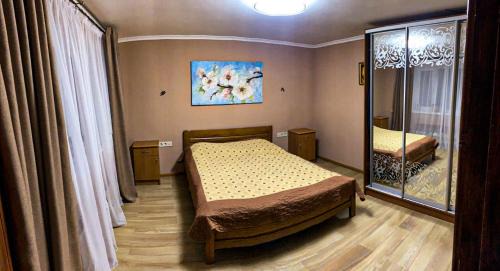 Yaremche Cabin | Під лісом у гіда