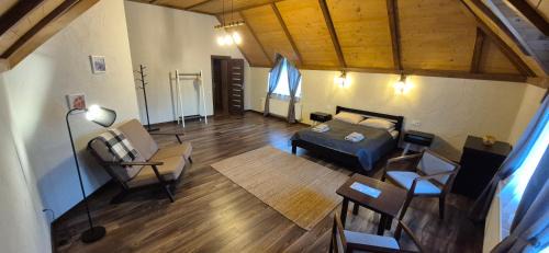 Skhidnytsya Hotel | Рудий Лис