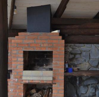 Izki House | Садиба Деревій