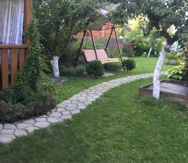Volyn Oblast House | садиба Подвір'ячко