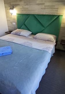 Mykulychyn Apartment | Садиба Янчар Номер Студiо з Басейном