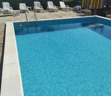 Apriltsi Hotel | Семеен хотел Балканъ-Априлци