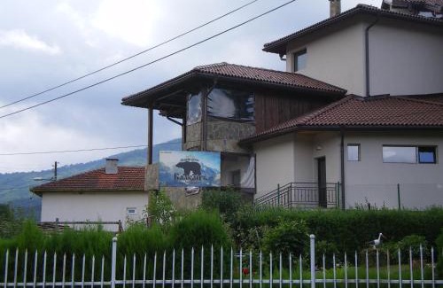 Apriltsi Hotel | Семеен хотел Балканъ-Априлци